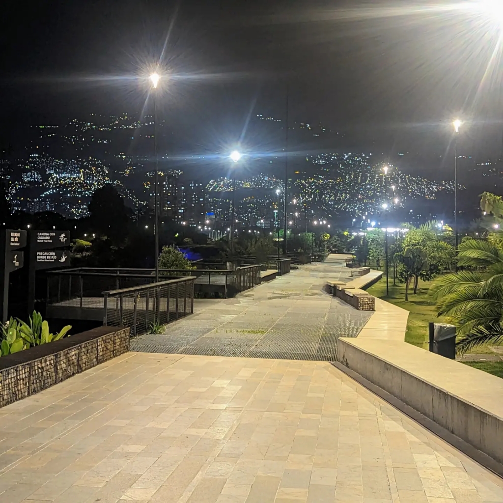 Medellín - riverwalk